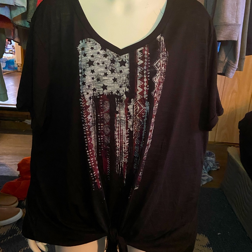 V-neck Tshirt